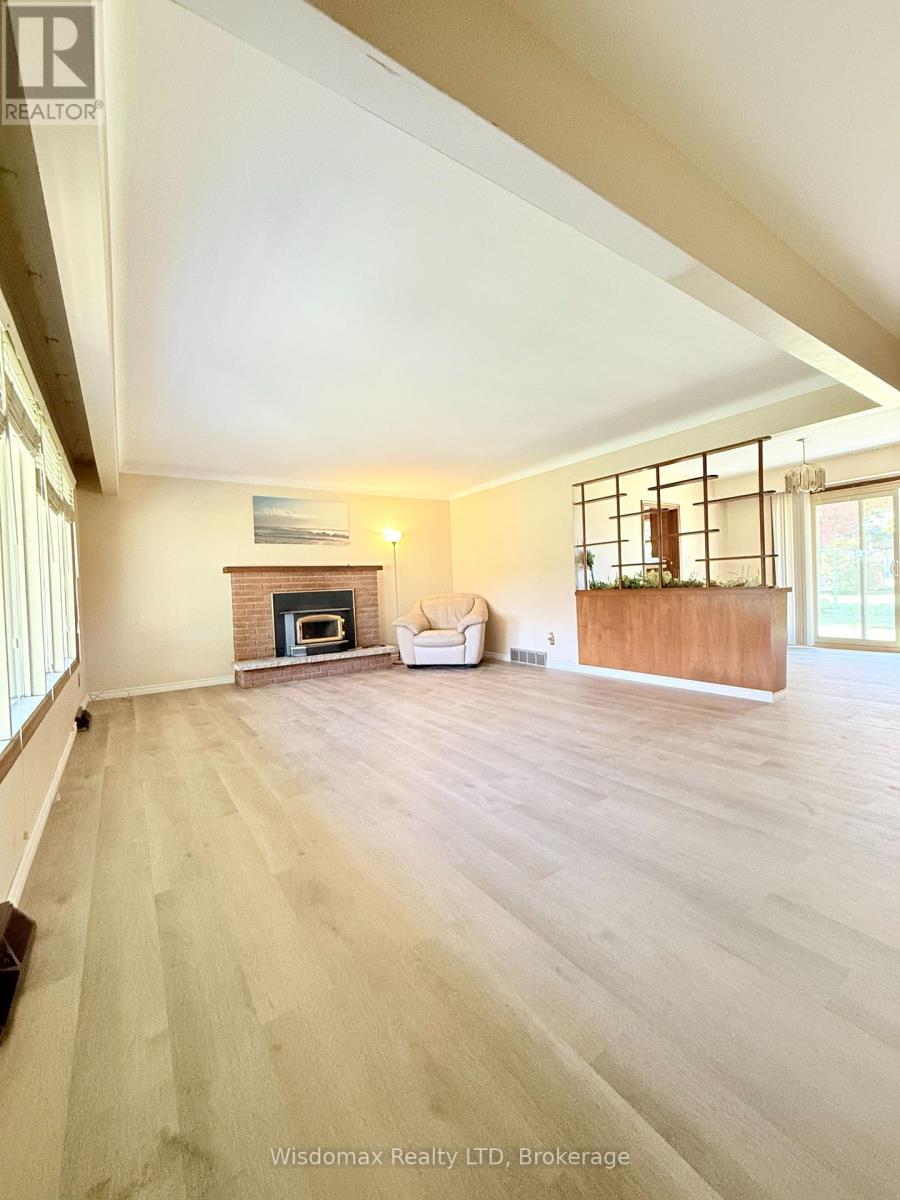 Upper - 15 Pamela Drive, Thorold, Ontario  L2V 2X7 - Photo 2 - X13010402