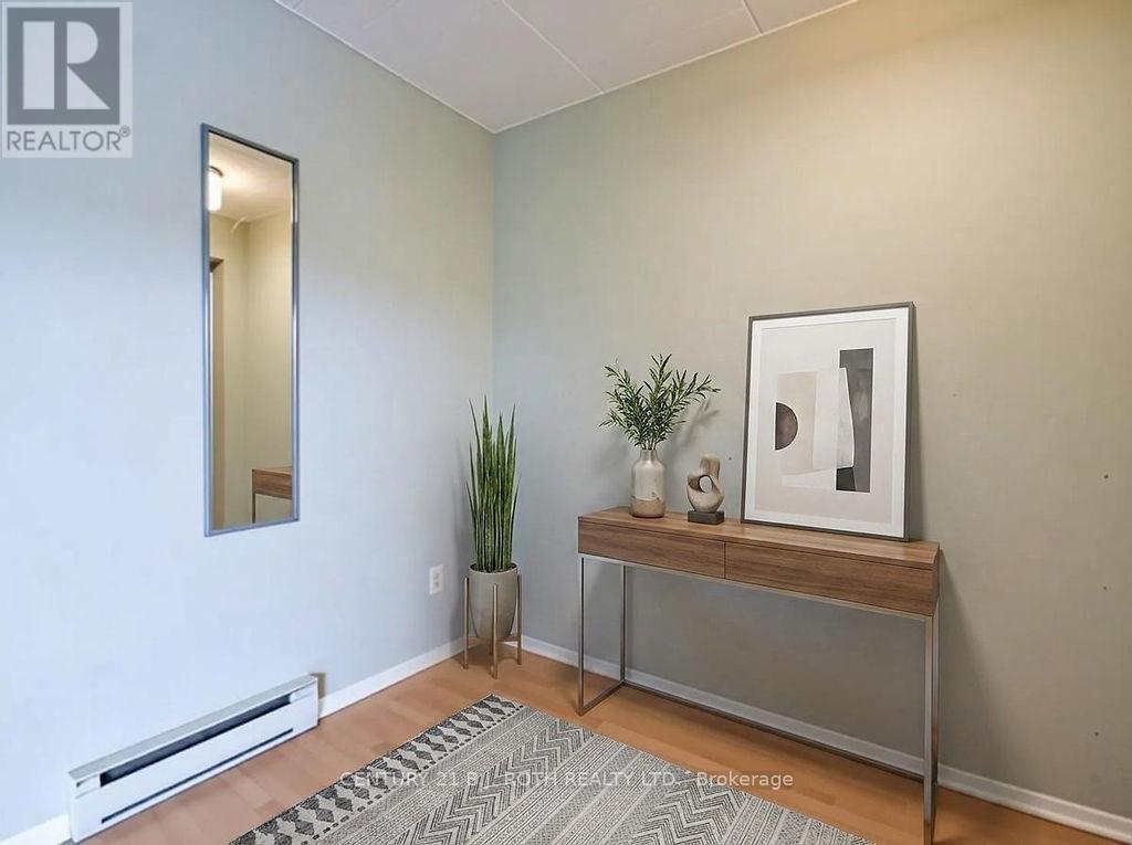 219 - 1102 Horseshoe Valley Road, Oro-Medonte, Ontario  L4M 4Y8 - Photo 3 - S13010406