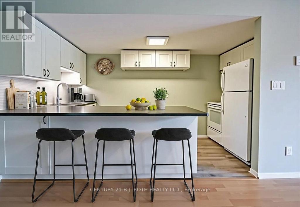 219 - 1102 Horseshoe Valley Road, Oro-Medonte, Ontario  L4M 4Y8 - Photo 5 - S13010406