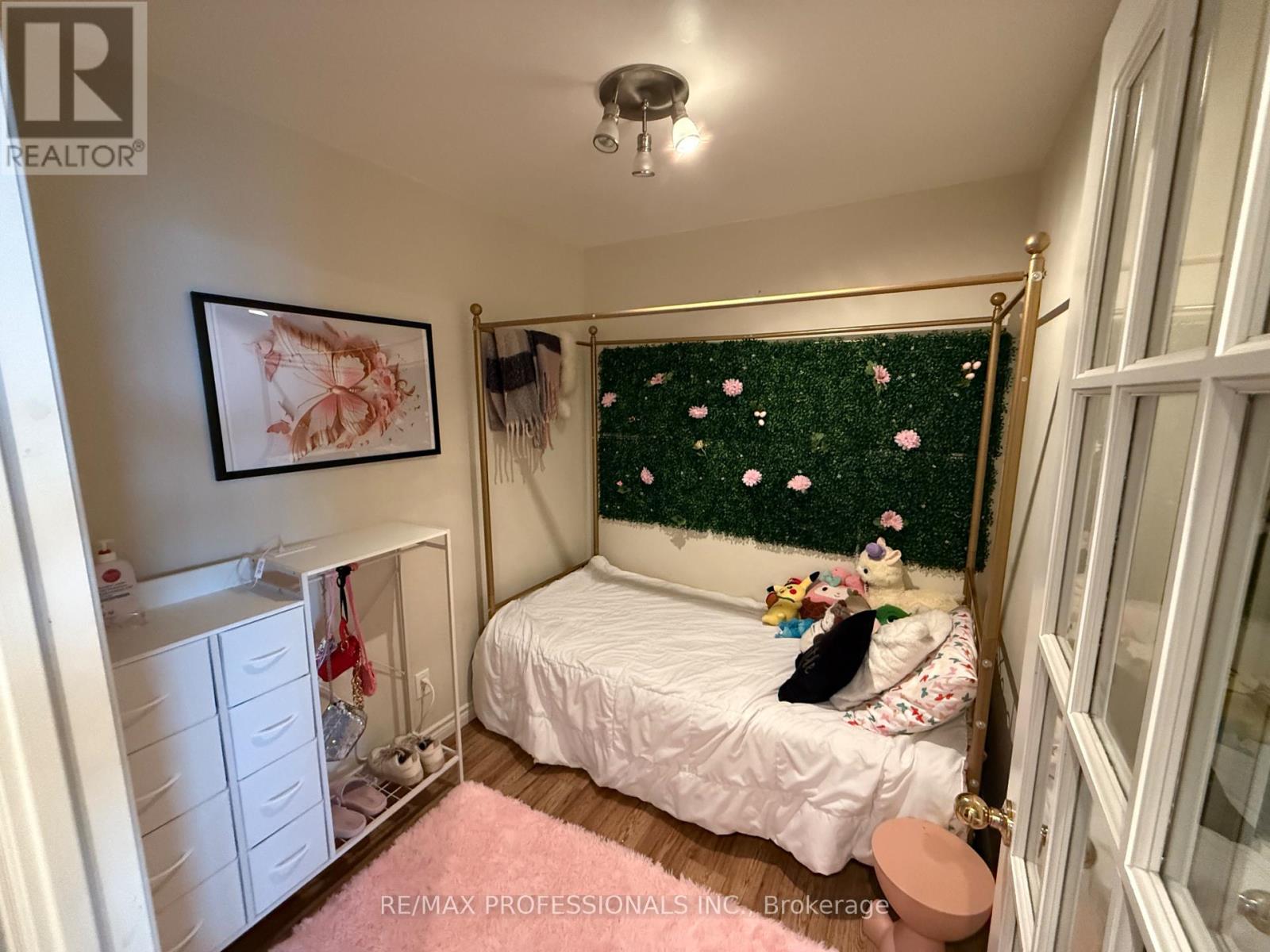 1406 - 7 Michael Power Place, Toronto, Ontario  M9A 0A4 - Photo 10 - W13010412