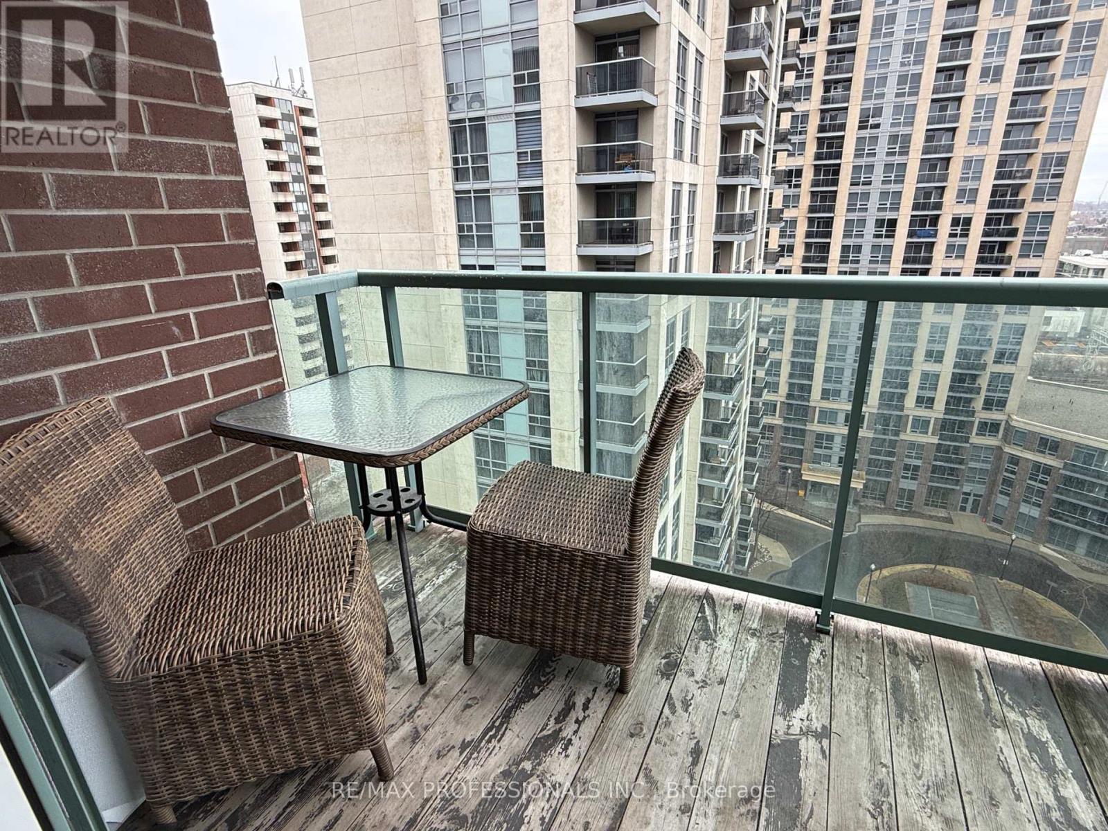 1406 - 7 Michael Power Place, Toronto, Ontario  M9A 0A4 - Photo 12 - W13010412