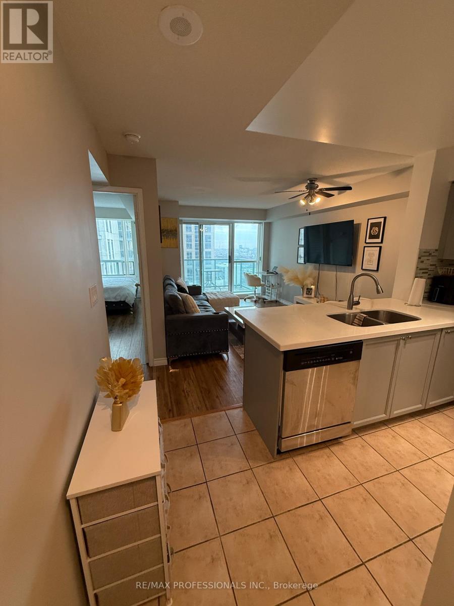 1406 - 7 Michael Power Place, Toronto, Ontario  M9A 0A4 - Photo 31 - W13010412