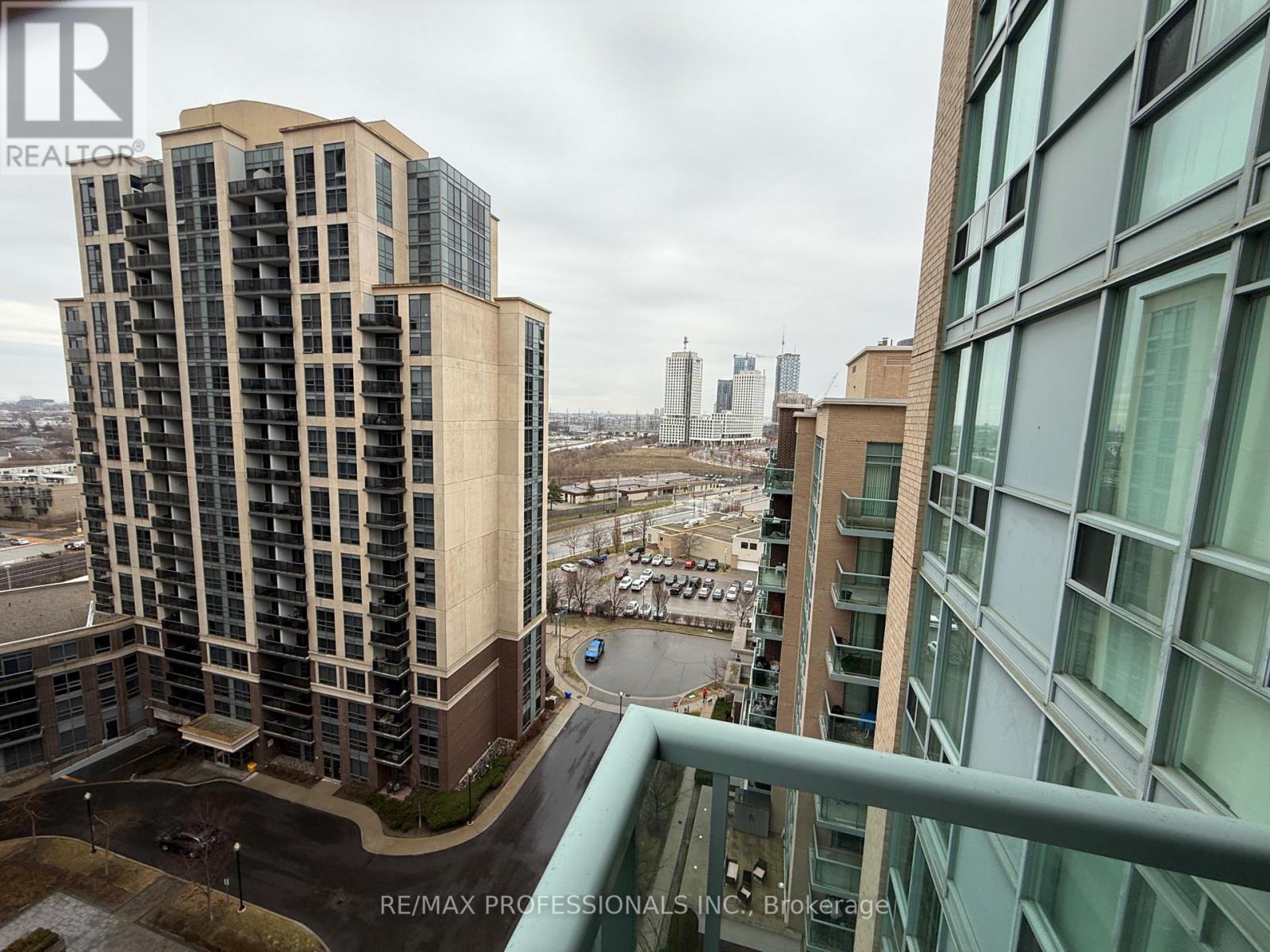 1406 - 7 Michael Power Place, Toronto, Ontario  M9A 0A4 - Photo 33 - W13010412