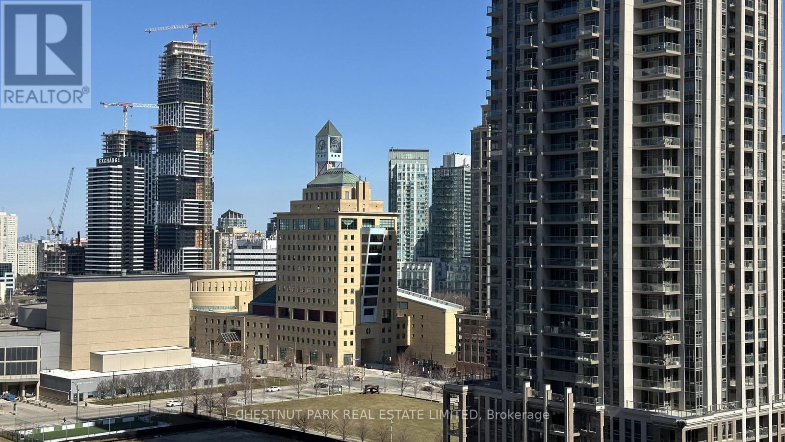 1305 - 430 Square One Drive, Mississauga, Ontario  L5B 0L6 - Photo 6 - W13010424