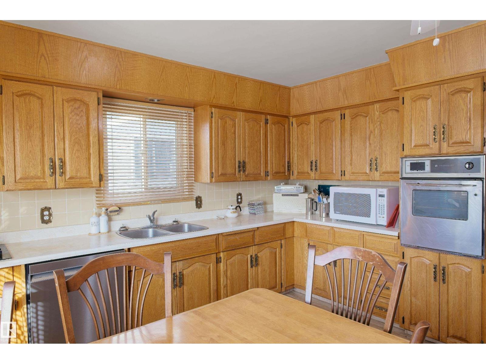 4421 57 Av, Barrhead, Alberta  T7N 1C2 - Photo 10 - E4482747