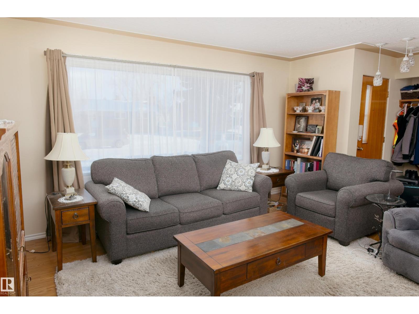 4421 57 Av, Barrhead, Alberta  T7N 1C2 - Photo 6 - E4482747