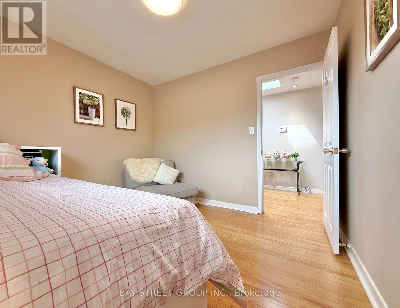 43 Appian Drive, Toronto, Ontario  M2J 2P8 - Photo 19 - C12980710