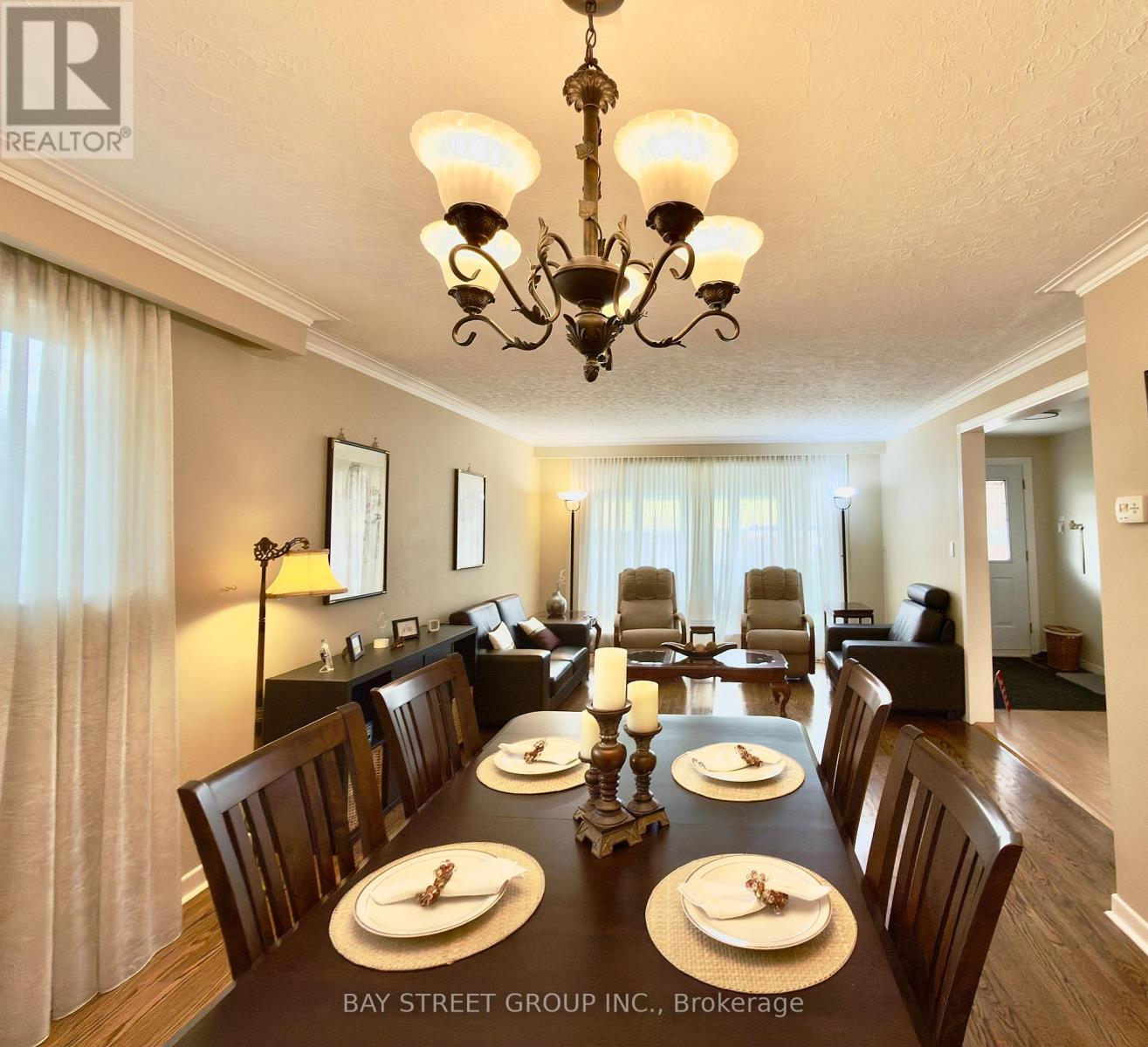 43 Appian Drive, Toronto, Ontario  M2J 2P8 - Photo 4 - C12980710