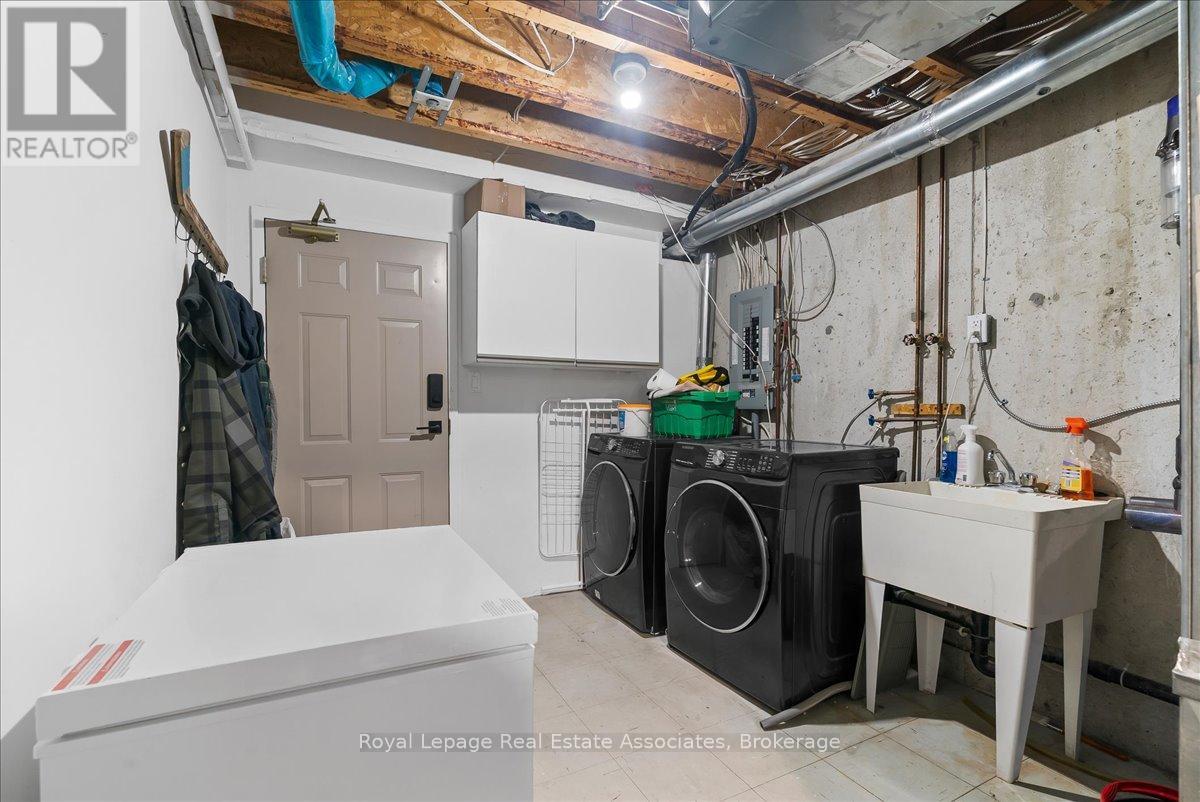 5 - 1241 Parkwest Place, Mississauga, Ontario  L5E 3J3 - Photo 20 - W12955692