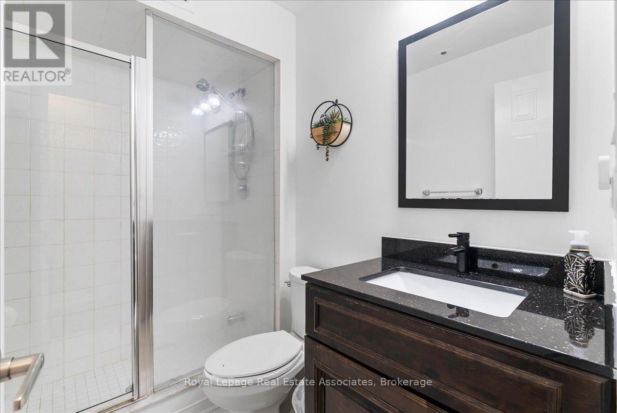 5 - 1241 Parkwest Place, Mississauga, Ontario  L5E 3J3 - Photo 9 - W12955692