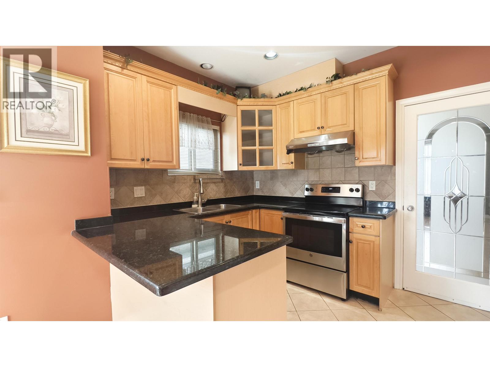 6060 Clinton Street, Burnaby, British Columbia  V5J 2M5 - Photo 5 - R3112304