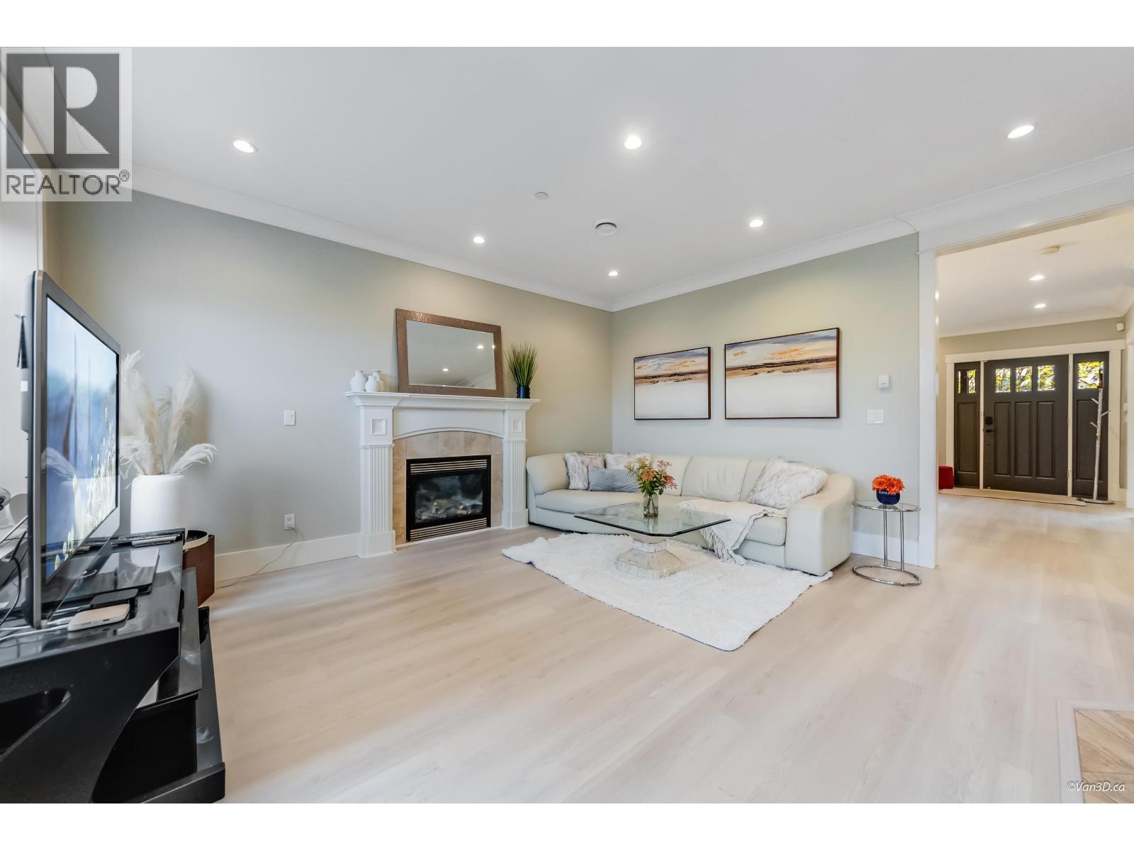 2457 E 3rd Avenue, Vancouver, British Columbia  V5M 1G8 - Photo 9 - R3112149