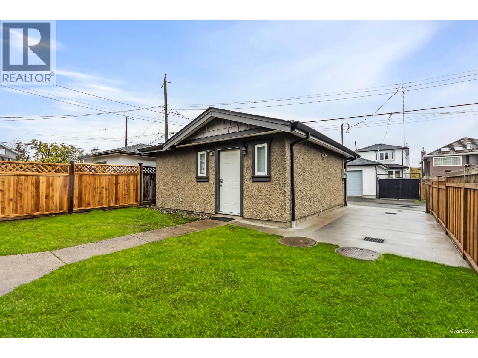 2457 E 3rd Avenue, Vancouver, British Columbia  V5M 1G8 - Photo 31 - R3112149