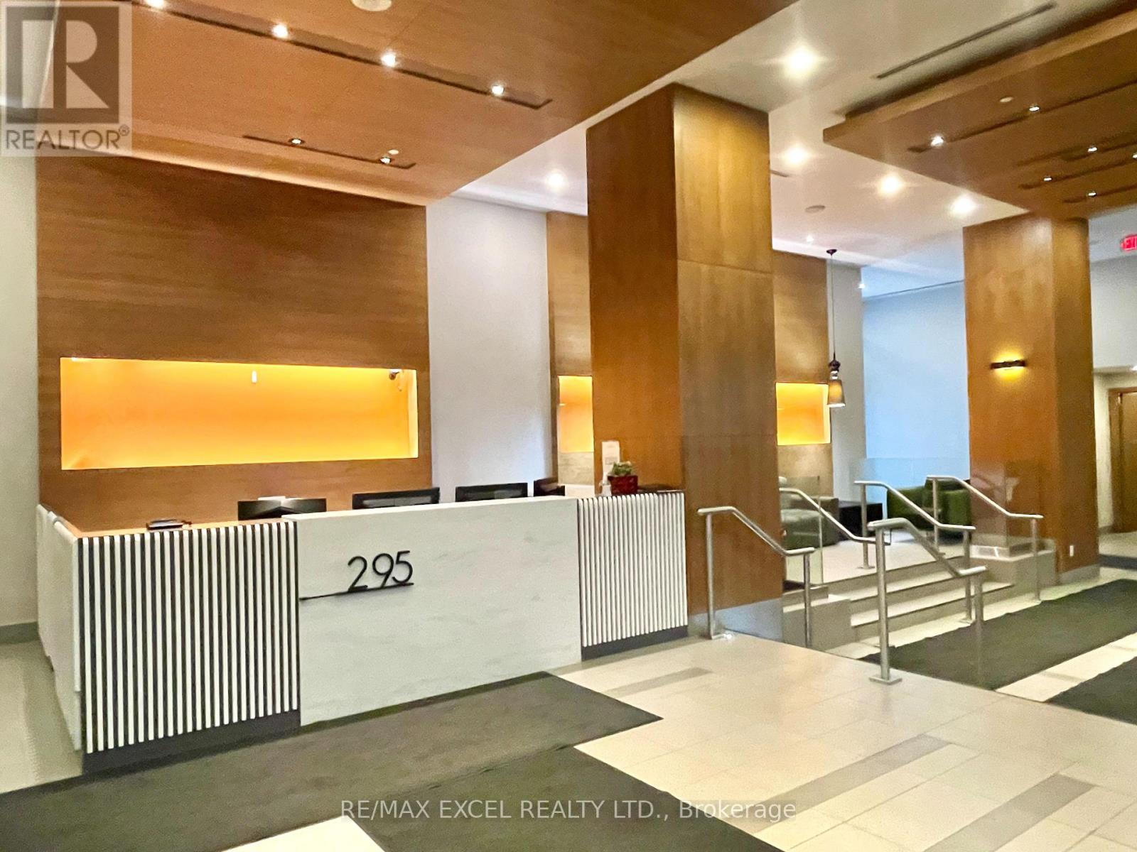 2704 - 295 Adelaide Street W, Toronto, Ontario  M5V 0L4 - Photo 2 - C13010430