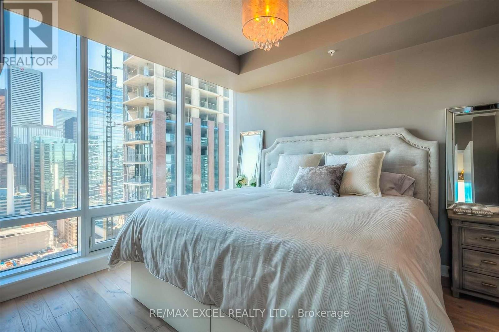 2704 - 295 Adelaide Street W, Toronto, Ontario  M5V 0L4 - Photo 9 - C13010430