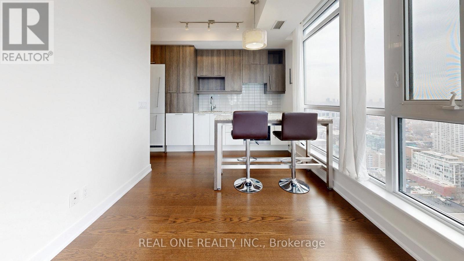 3002 - 30 Nelson Street, Toronto, Ontario  M5V 0H5 - Photo 12 - C13010490