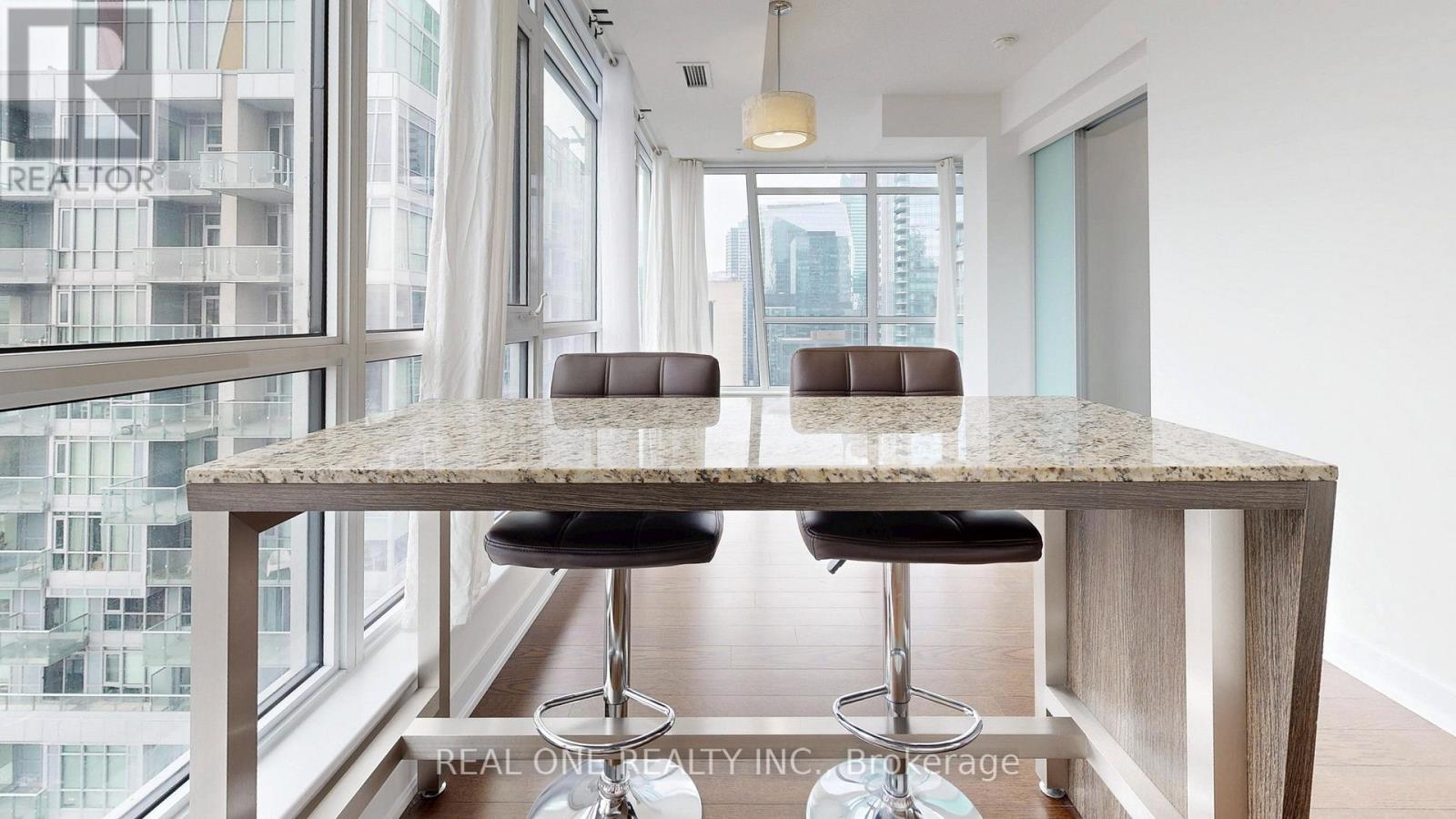 3002 - 30 Nelson Street, Toronto, Ontario  M5V 0H5 - Photo 14 - C13010490