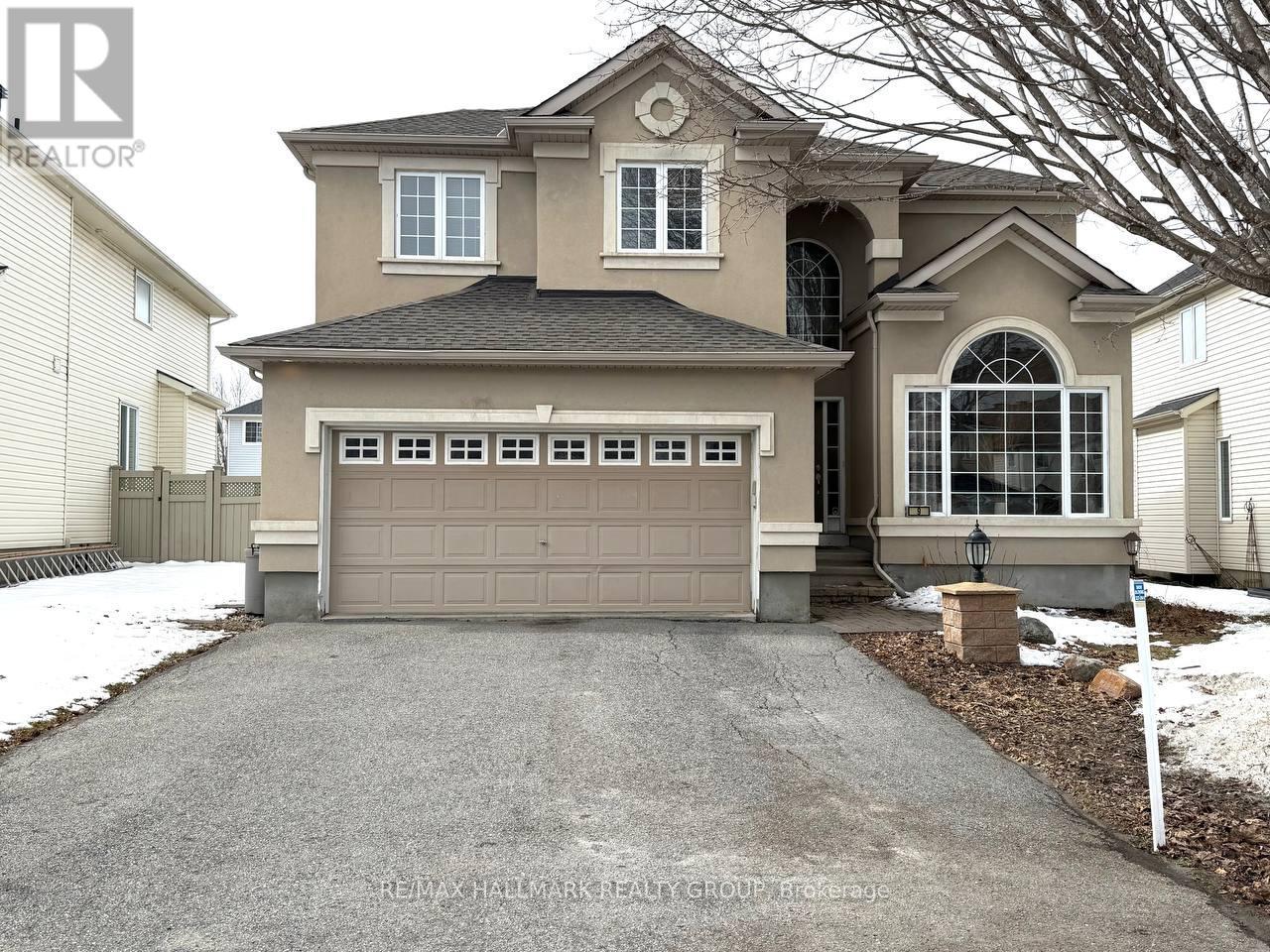 9 BLACKSHIRE CIRCLE, Ottawa, Ontario