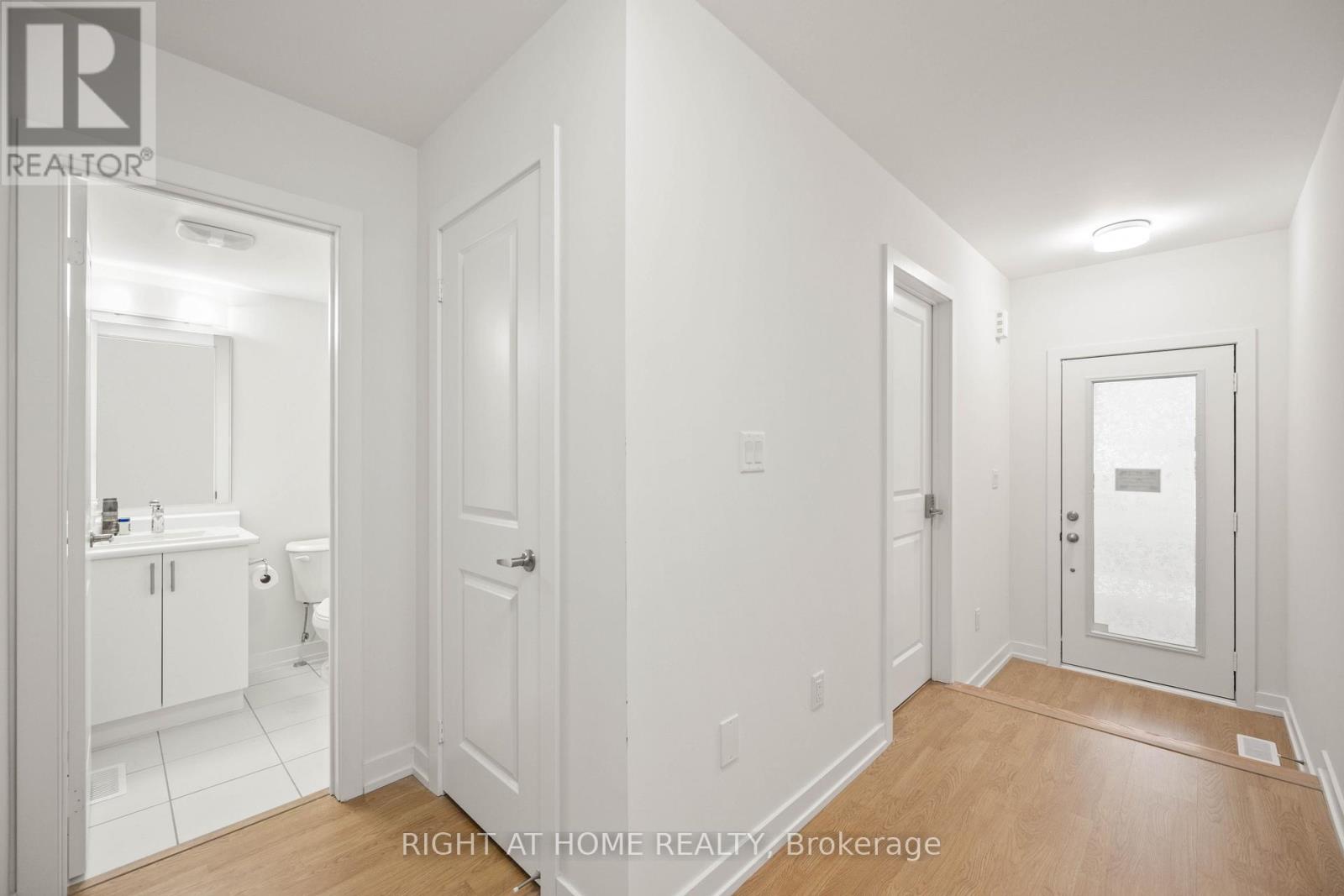 1557 Midland Avenue, Toronto (Bendale), Ontario  M1P 0G3 - Photo 19 - E13010450