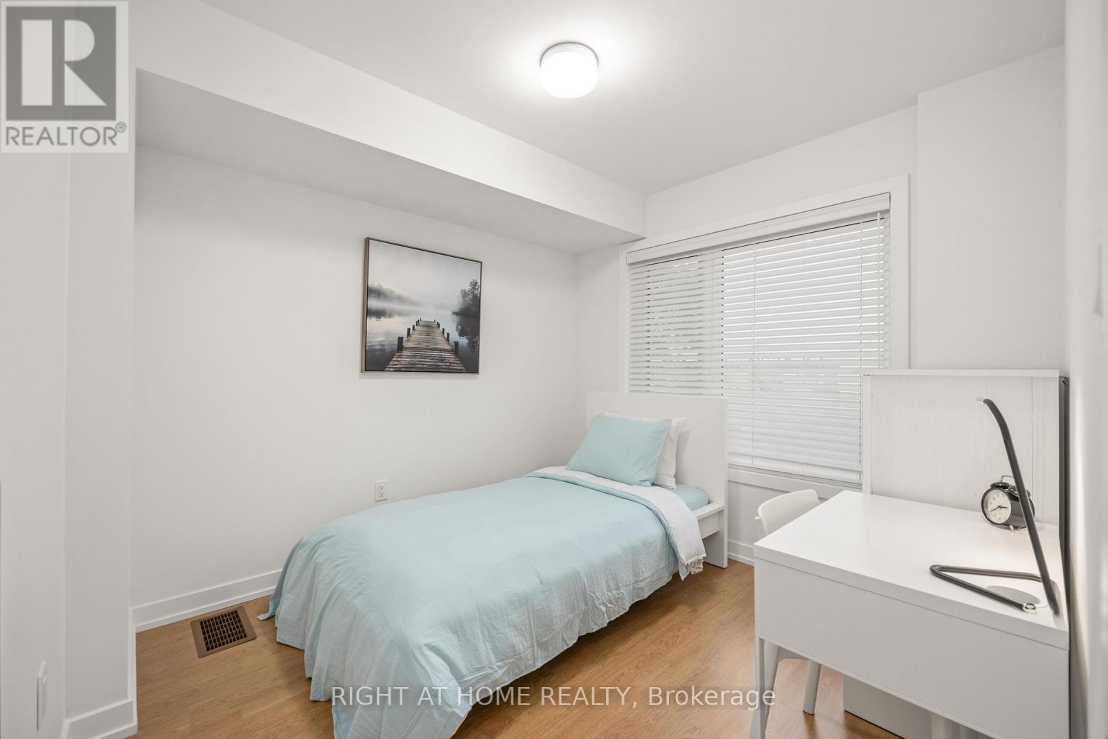 1557 Midland Avenue, Toronto (Bendale), Ontario  M1P 0G3 - Photo 28 - E13010450