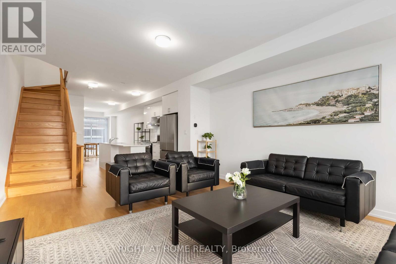 1557 Midland Avenue, Toronto (Bendale), Ontario  M1P 0G3 - Photo 3 - E13010450