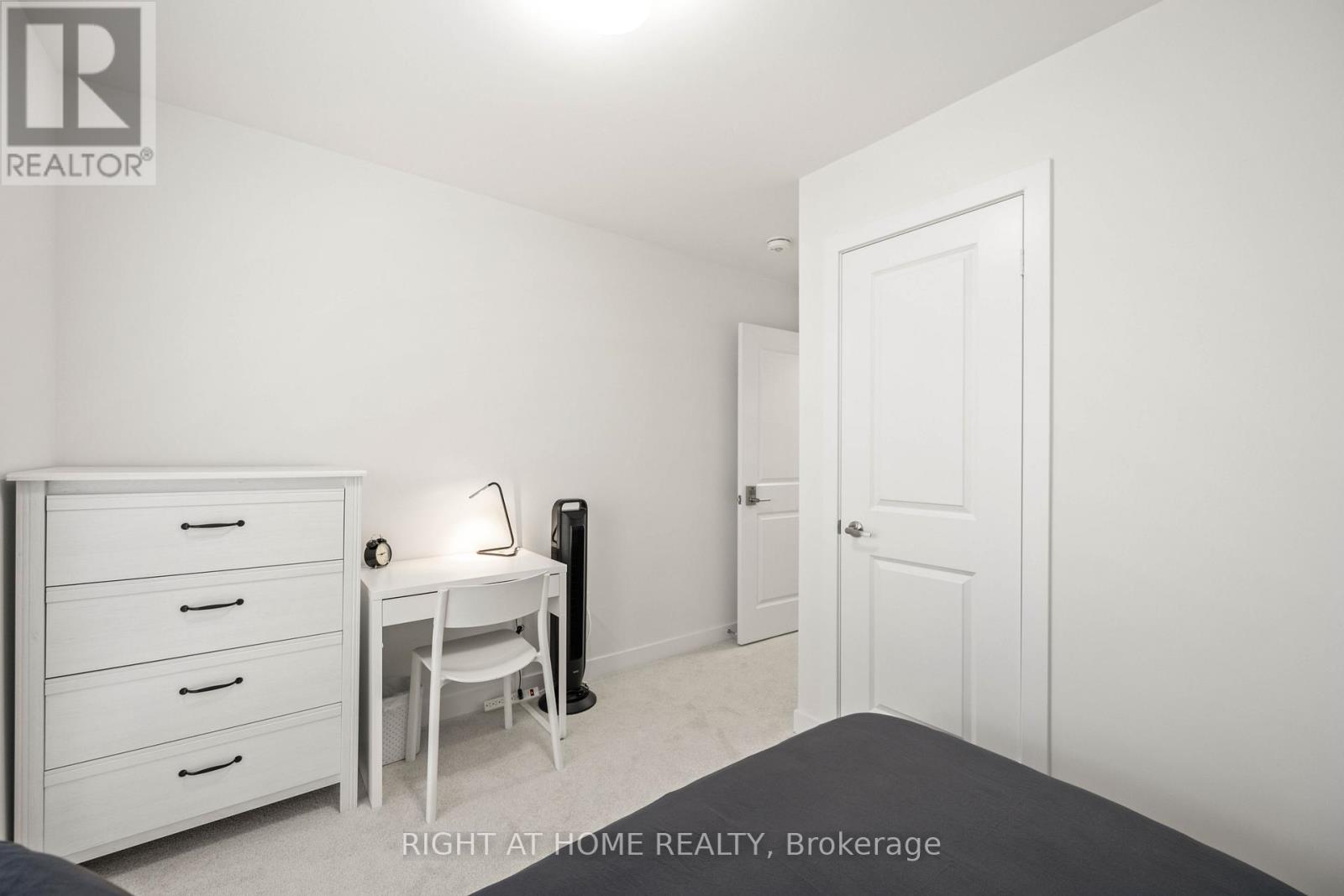 1557 Midland Avenue, Toronto (Bendale), Ontario  M1P 0G3 - Photo 31 - E13010450