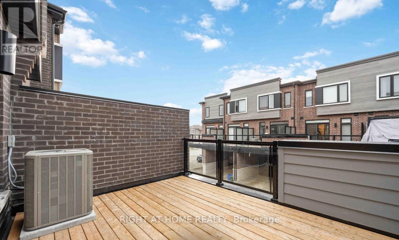 1557 Midland Avenue, Toronto (Bendale), Ontario  M1P 0G3 - Photo 35 - E13010450