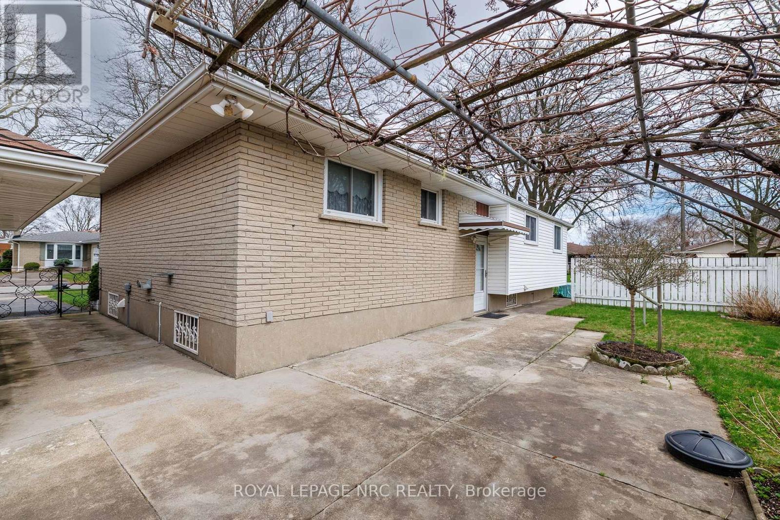 6536 Cropp Street, Niagara Falls, Ontario  L2E 5J7 - Photo 35 - X13010478