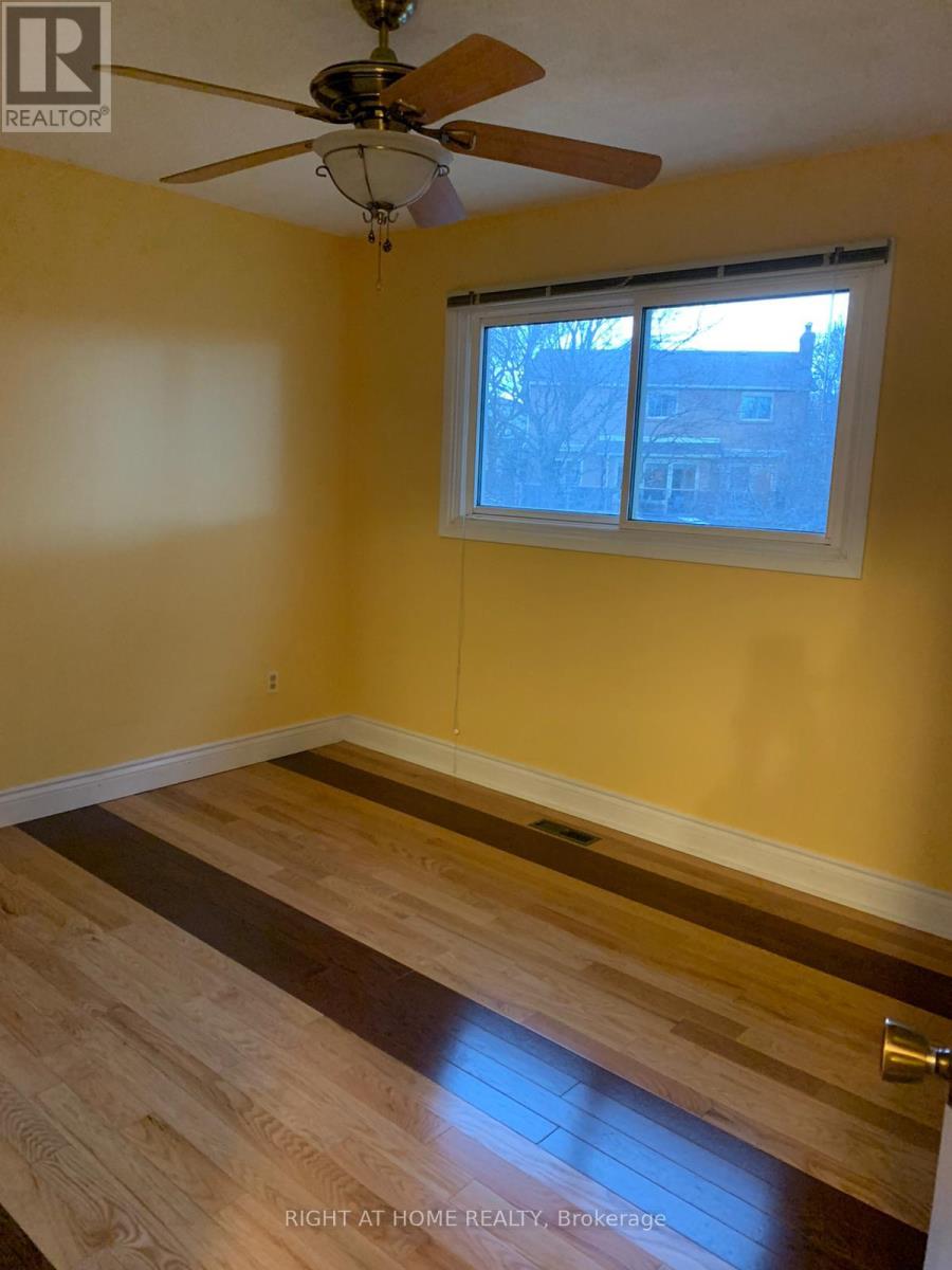 505 London Road, Newmarket, Ontario  L3Y 6E4 - Photo 10 - N13010436