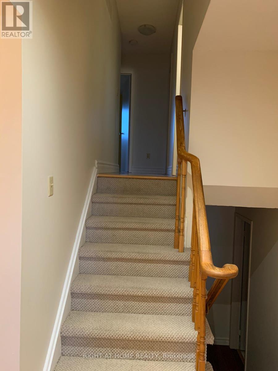 505 London Road, Newmarket, Ontario  L3Y 6E4 - Photo 8 - N13010436