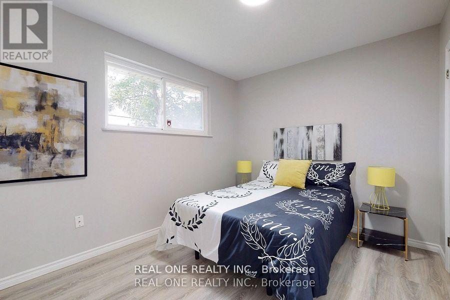 105 Aurora Heights Drive, Aurora, Ontario  L4G 2X1 - Photo 13 - N13010488