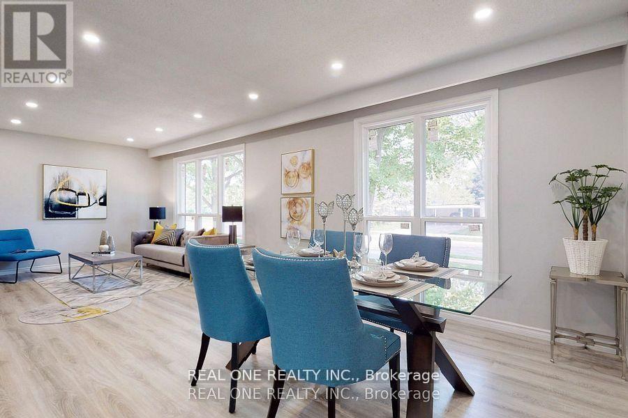 105 Aurora Heights Drive, Aurora, Ontario  L4G 2X1 - Photo 5 - N13010488