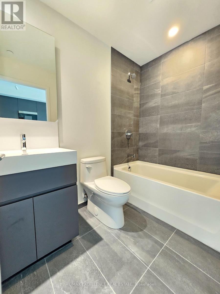 2803 - 39 Mary Street, Barrie, Ontario  L4N 1S9 - Photo 16 - S13010472