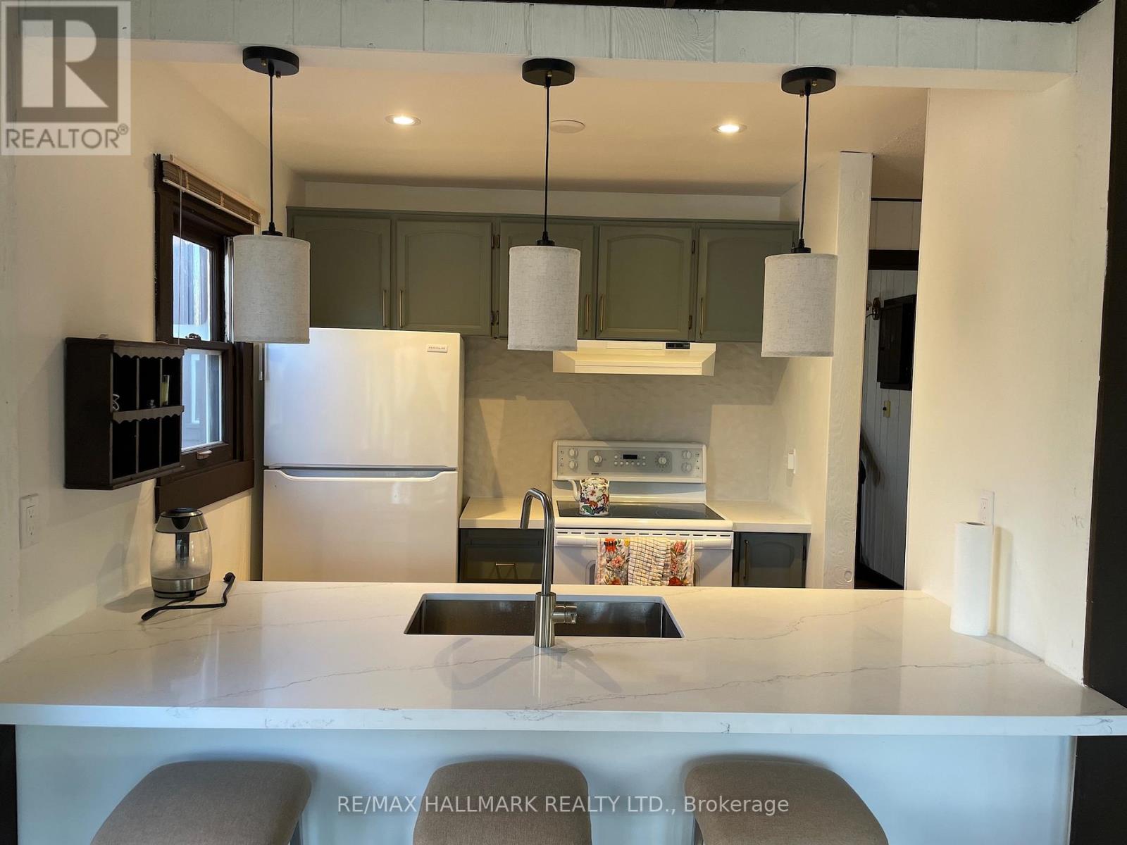 33 Huron Woods Drive, Oro-Medonte (Sugarbush), Ontario  L0K 1E0 - Photo 8 - S13010474