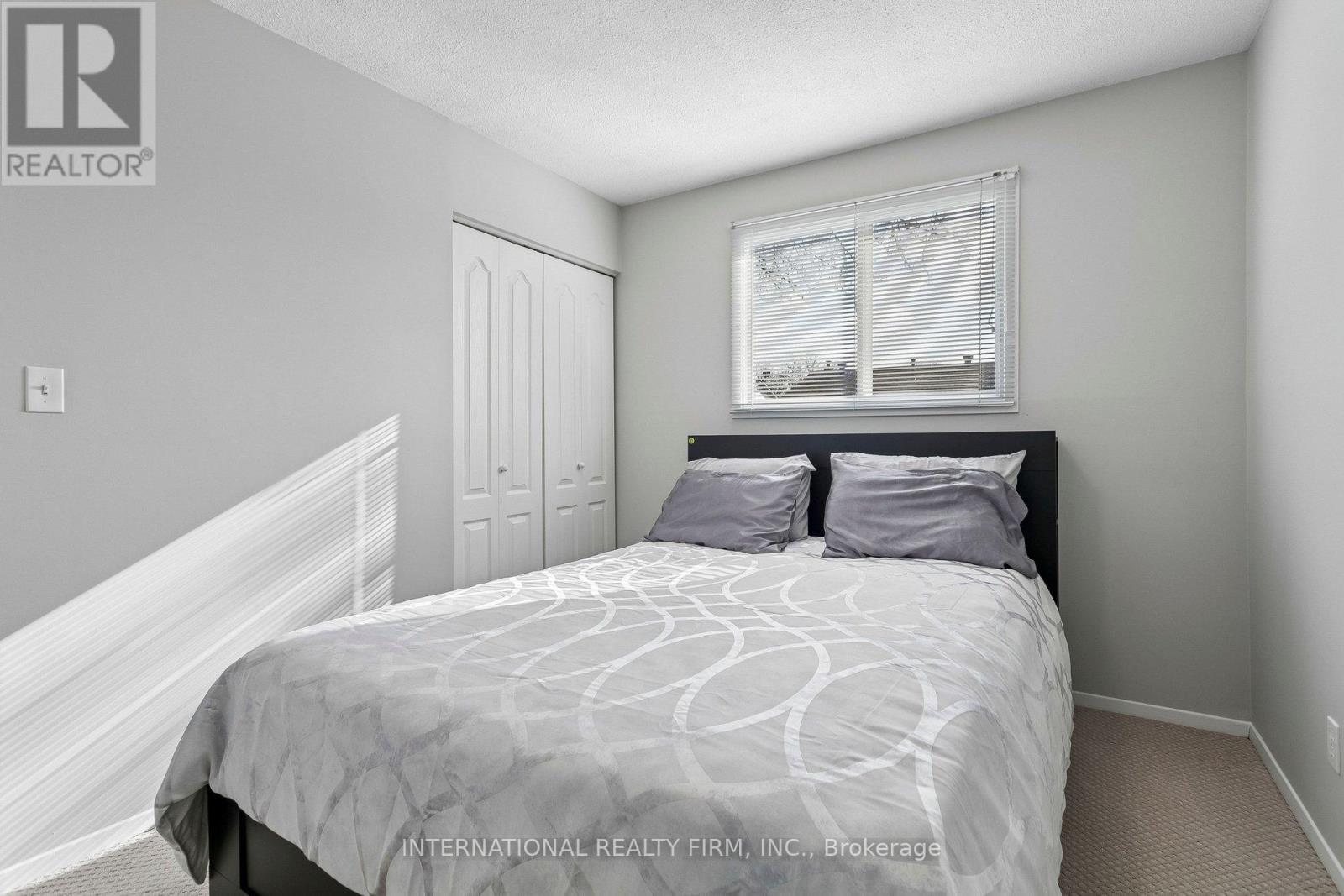 1326 Roxborough Crescent, Burlington, Ontario  L7M 1W9 - Photo 15 - W13010454