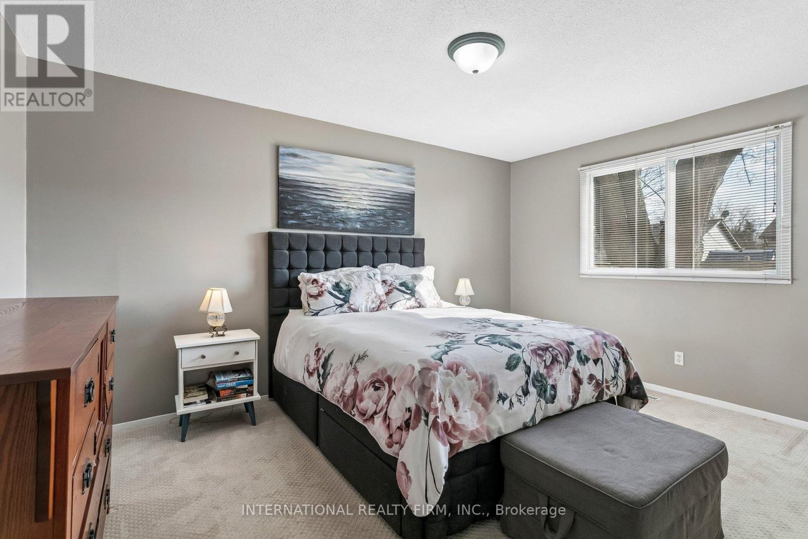 1326 Roxborough Crescent, Burlington, Ontario  L7M 1W9 - Photo 16 - W13010454