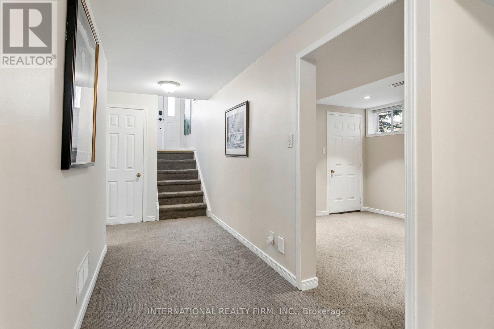 1326 Roxborough Crescent, Burlington, Ontario  L7M 1W9 - Photo 19 - W13010454