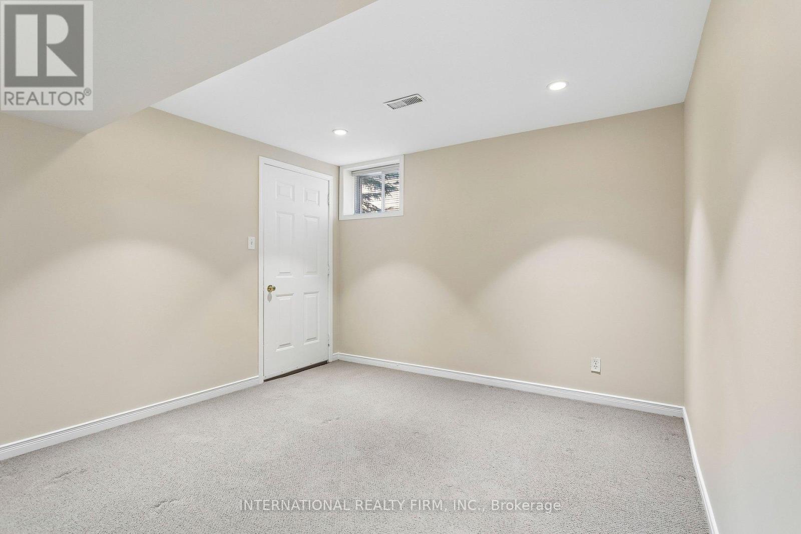 1326 Roxborough Crescent, Burlington, Ontario  L7M 1W9 - Photo 25 - W13010454