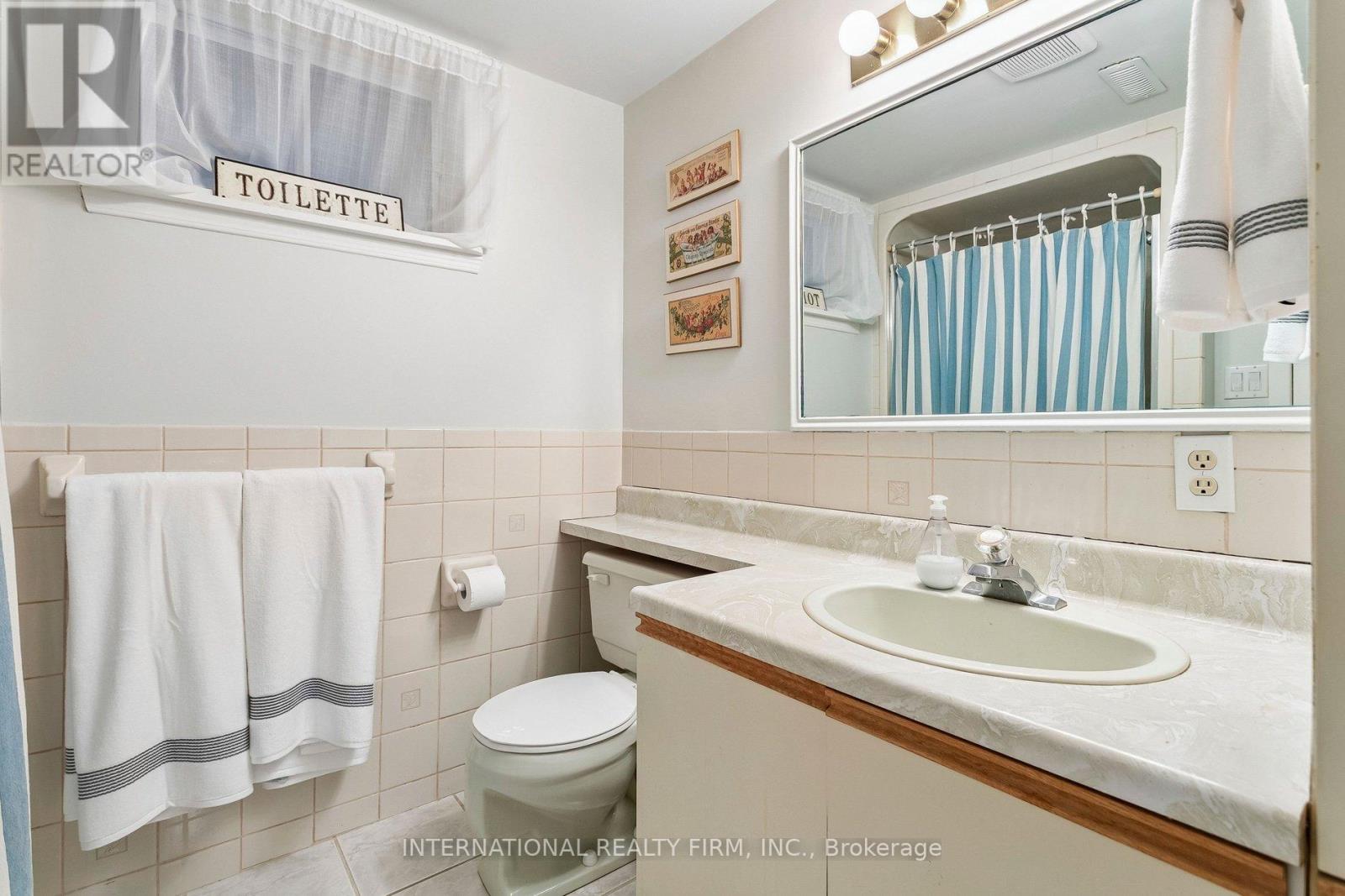 1326 Roxborough Crescent, Burlington, Ontario  L7M 1W9 - Photo 26 - W13010454