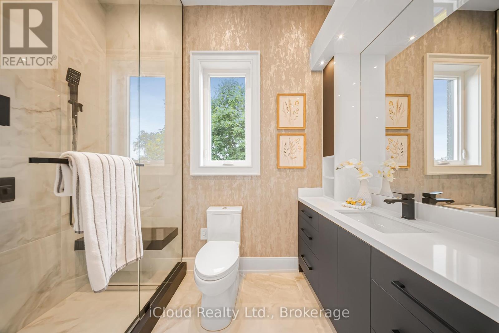 1374 Tansley Drive, Oakville, Ontario  L6L 2N4 - Photo 19 - W13010482