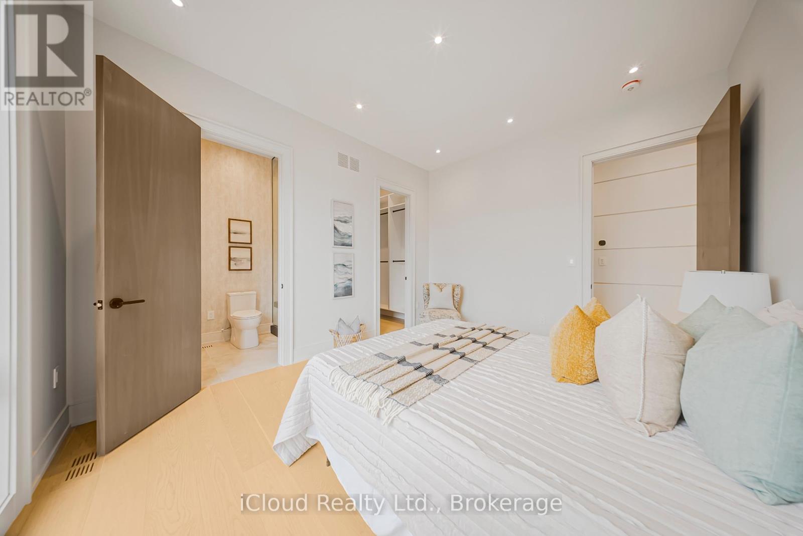 1374 Tansley Drive, Oakville, Ontario  L6L 2N4 - Photo 21 - W13010482