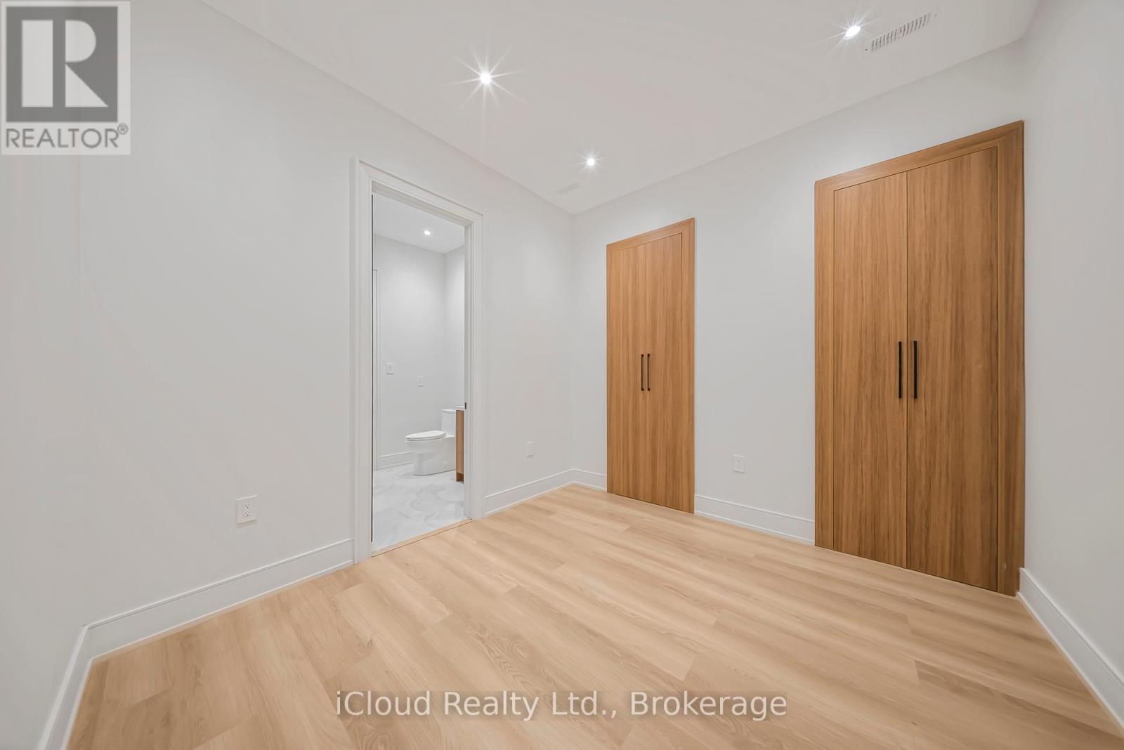 1374 Tansley Drive, Oakville, Ontario  L6L 2N4 - Photo 39 - W13010482