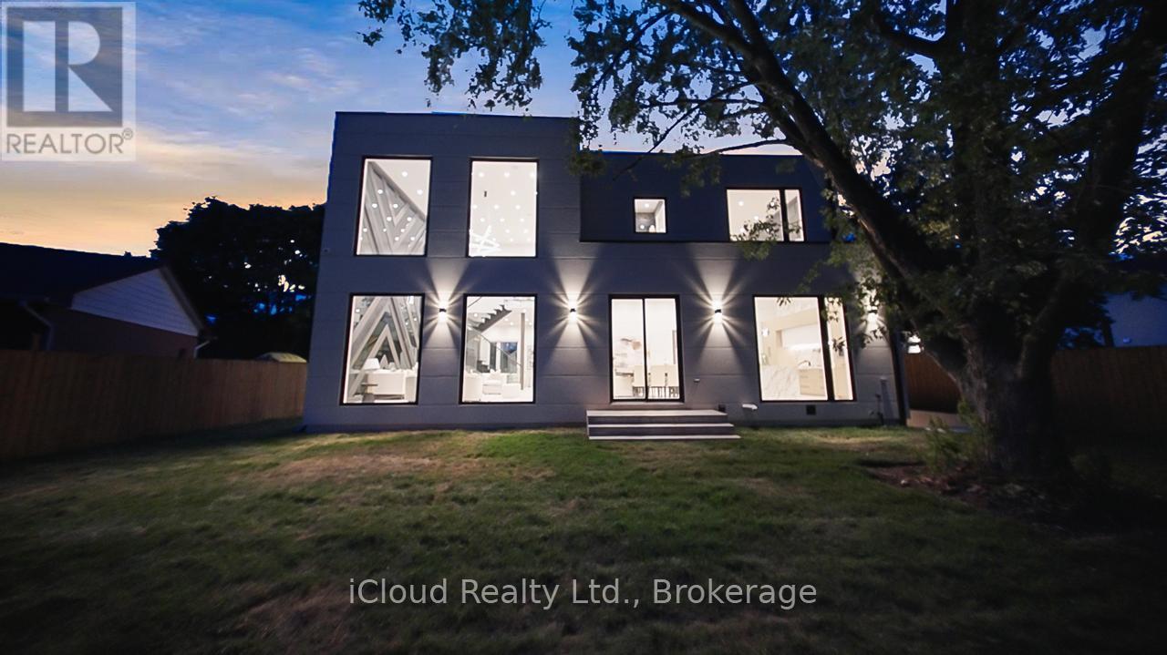 1374 Tansley Drive, Oakville, Ontario  L6L 2N4 - Photo 45 - W13010482