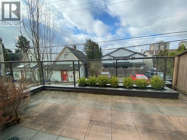 7 215 E 4TH STREET, North Vancouver, British Columbia