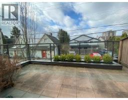 7 215 E 4TH STREET, North Vancouver, British Columbia