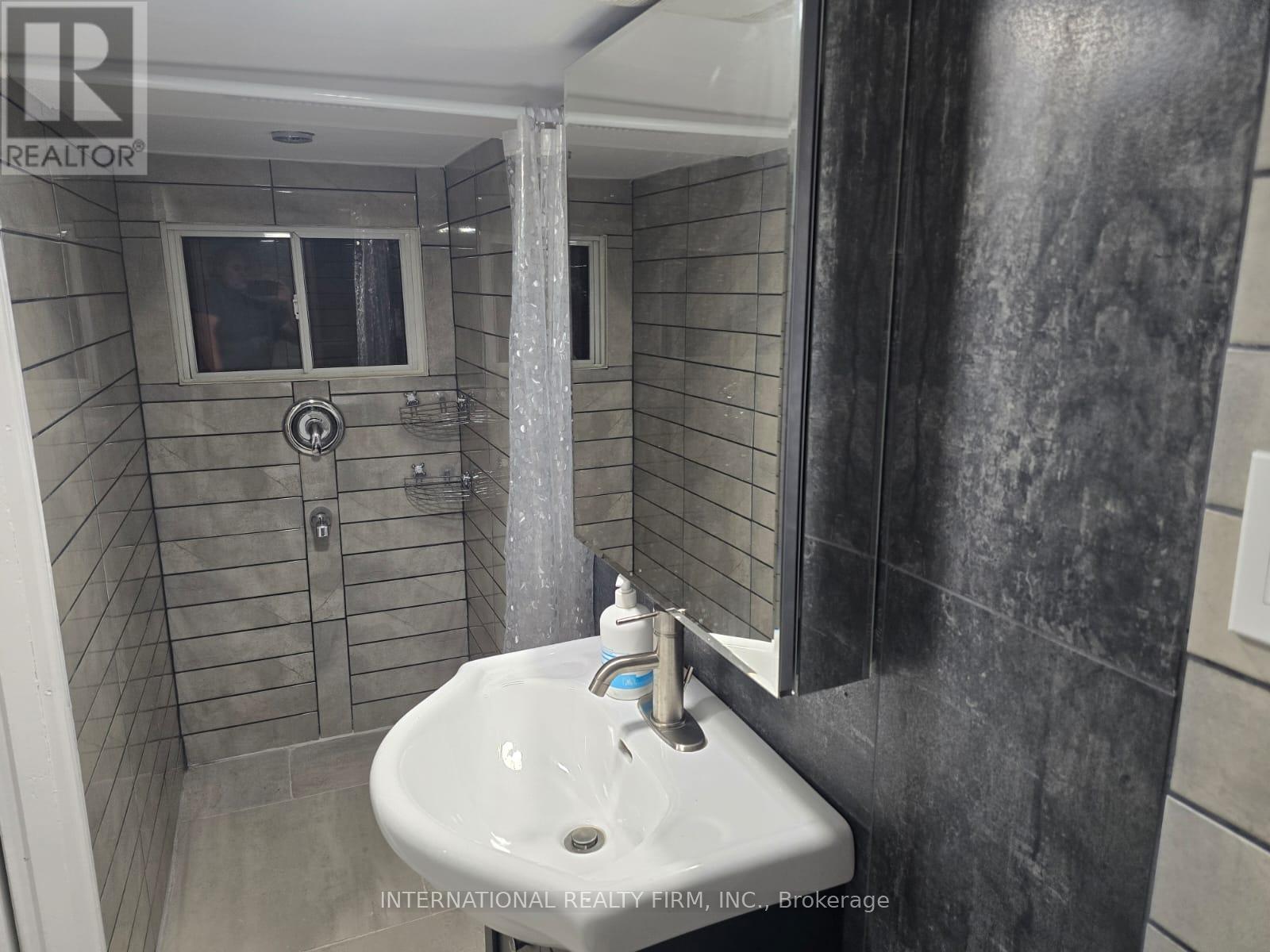 731 Knox Avenue, Hamilton, Ontario  L8H 6K7 - Photo 30 - X13010468