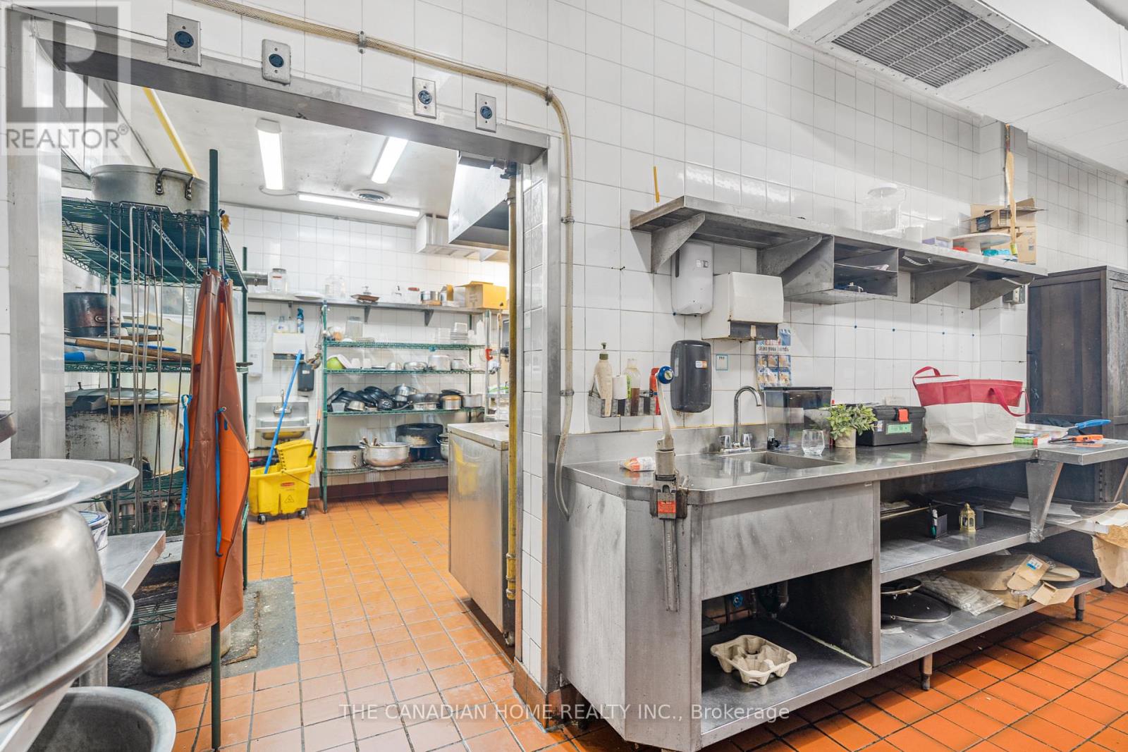 486-500 Grantham Avenue, St. Catharines, Ontario  L2M 3J7 - Photo 12 - X13010492