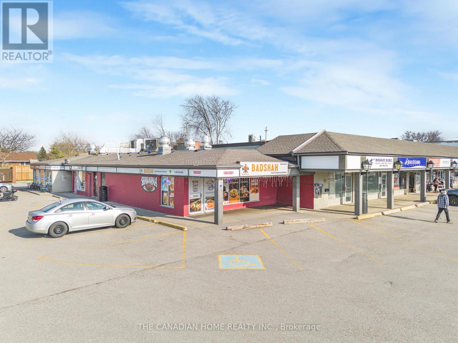 486-500 Grantham Avenue, St. Catharines, Ontario  L2M 3J7 - Photo 2 - X13010492