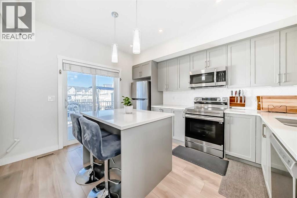 240 Copperleaf Way Se, Calgary, Alberta  T2Z 5G2 - Photo 2 - A2285579