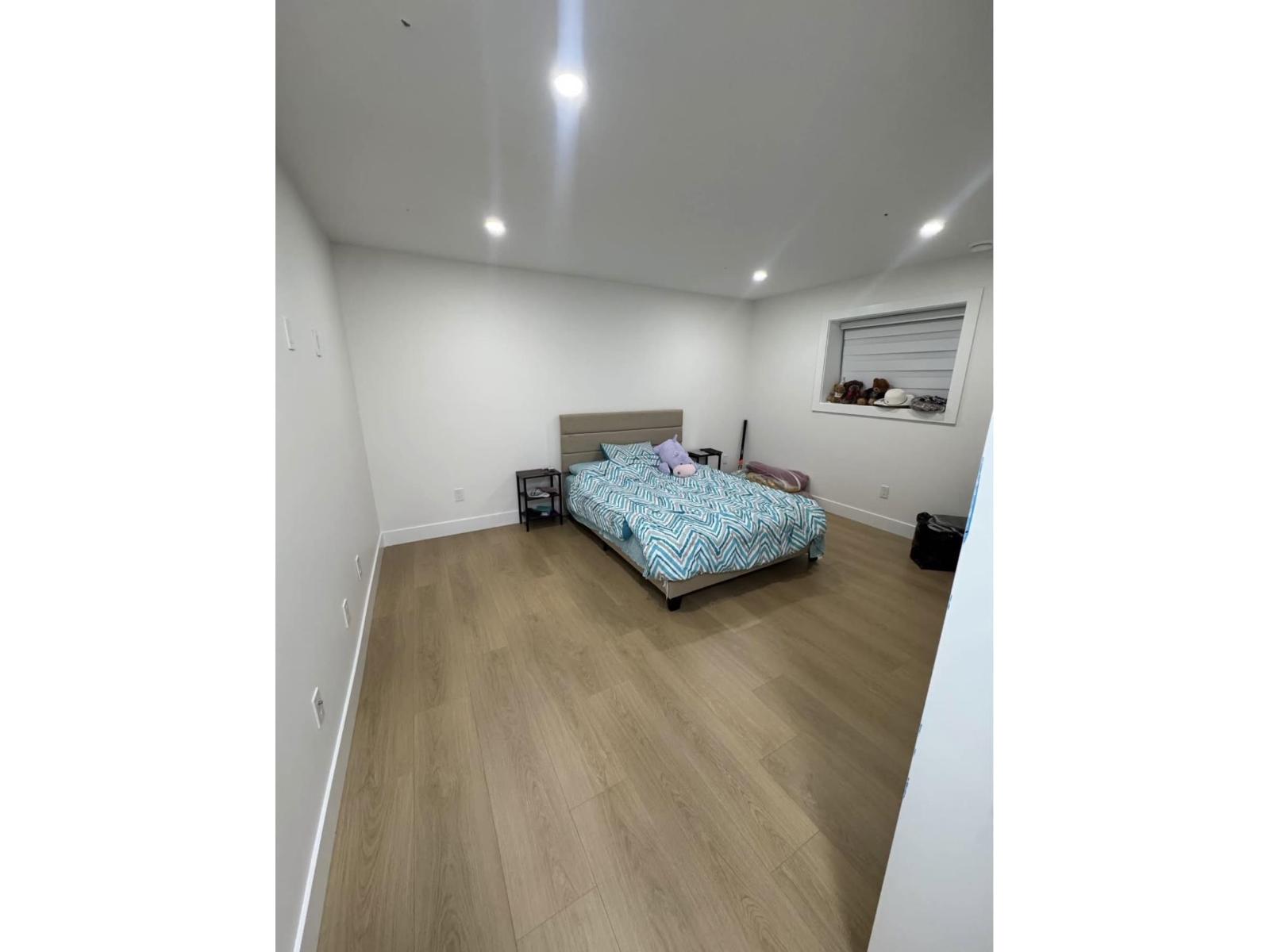 16935 0a Avenue, Surrey, British Columbia  V3Z 9N8 - Photo 3 - R3112218